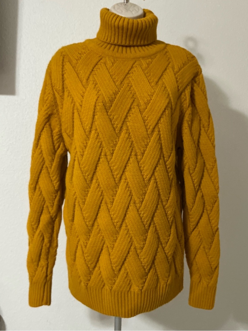 LCR Black Edition Chunky Knit Turtleneck Sweater Men's XL Mustard Yellow EUC